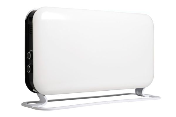 Witte elektrische radiator met afgeronde hoeken en een metalen standaard.
